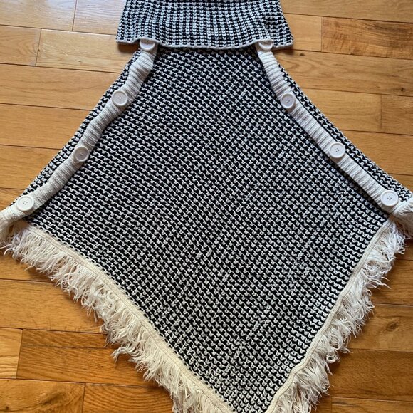 MAJORA Black & White Knit Button Poncho with Fringe | Size L/6 - Picture 2 of 8